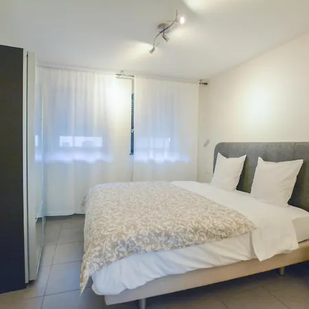 Apartment Il Mare 1,2,4 *